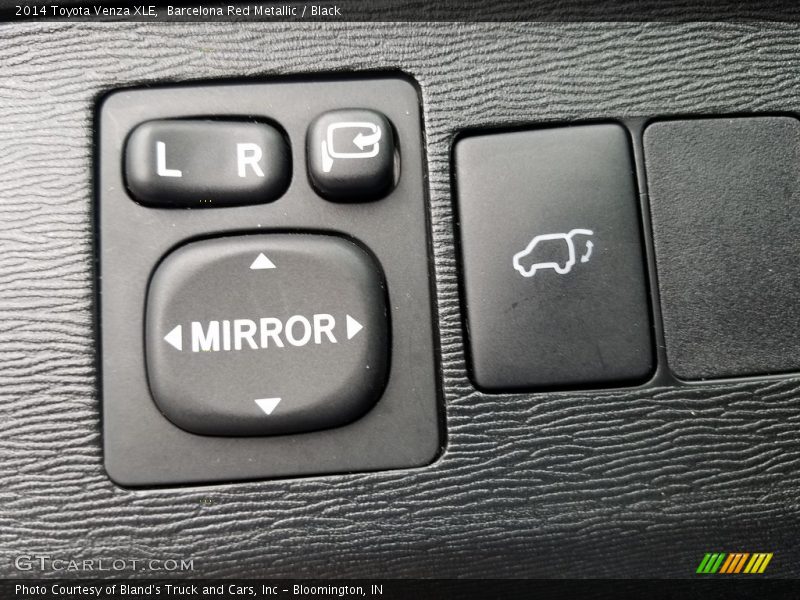 Barcelona Red Metallic / Black 2014 Toyota Venza XLE
