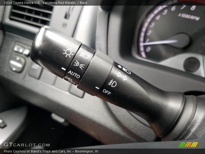 Barcelona Red Metallic / Black 2014 Toyota Venza XLE