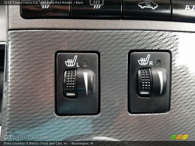 Barcelona Red Metallic / Black 2014 Toyota Venza XLE