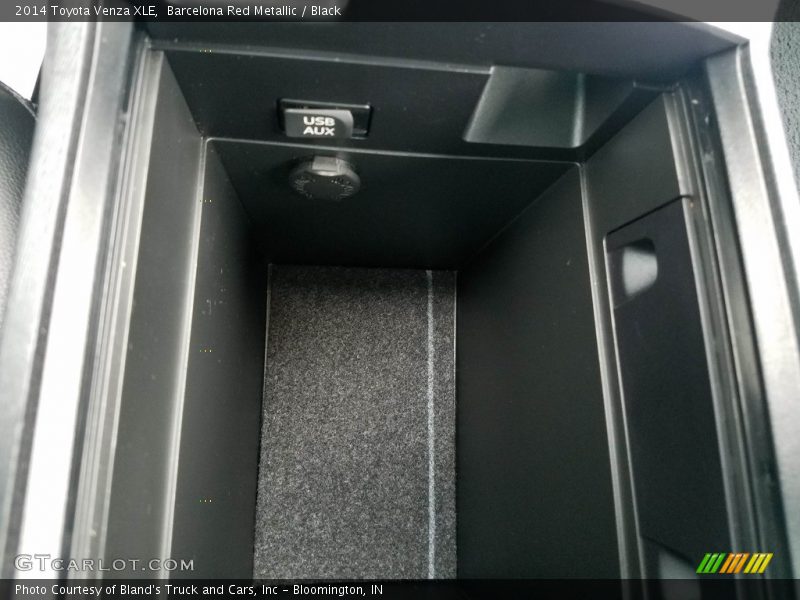 Barcelona Red Metallic / Black 2014 Toyota Venza XLE