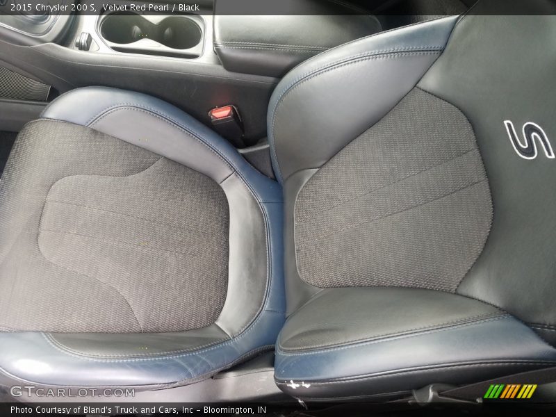 Velvet Red Pearl / Black 2015 Chrysler 200 S