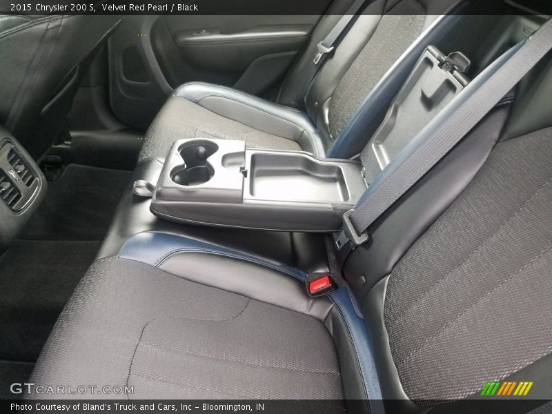 Velvet Red Pearl / Black 2015 Chrysler 200 S