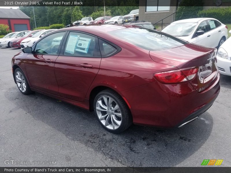 Velvet Red Pearl / Black 2015 Chrysler 200 S