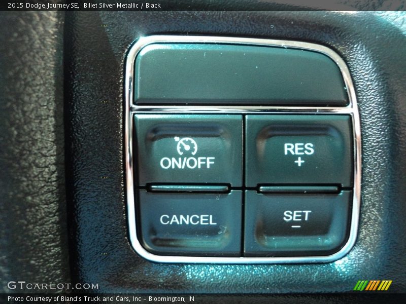 Billet Silver Metallic / Black 2015 Dodge Journey SE