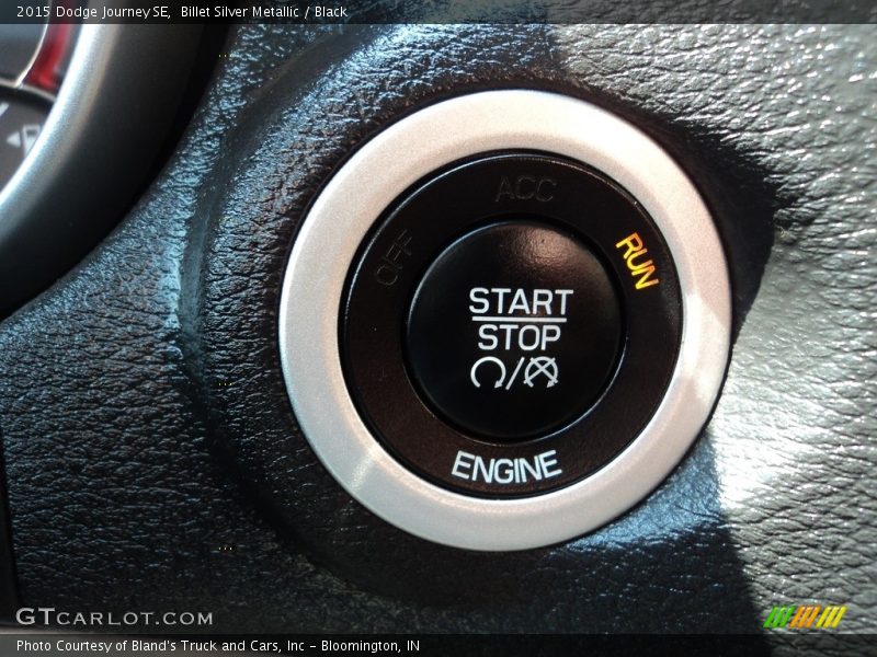 Billet Silver Metallic / Black 2015 Dodge Journey SE