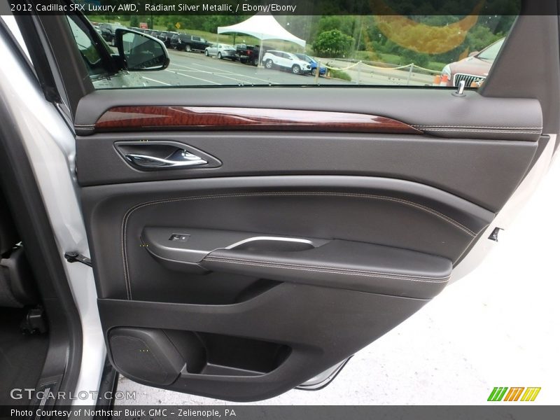 Radiant Silver Metallic / Ebony/Ebony 2012 Cadillac SRX Luxury AWD