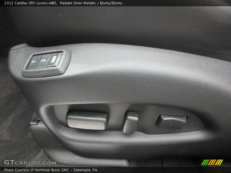 Radiant Silver Metallic / Ebony/Ebony 2012 Cadillac SRX Luxury AWD