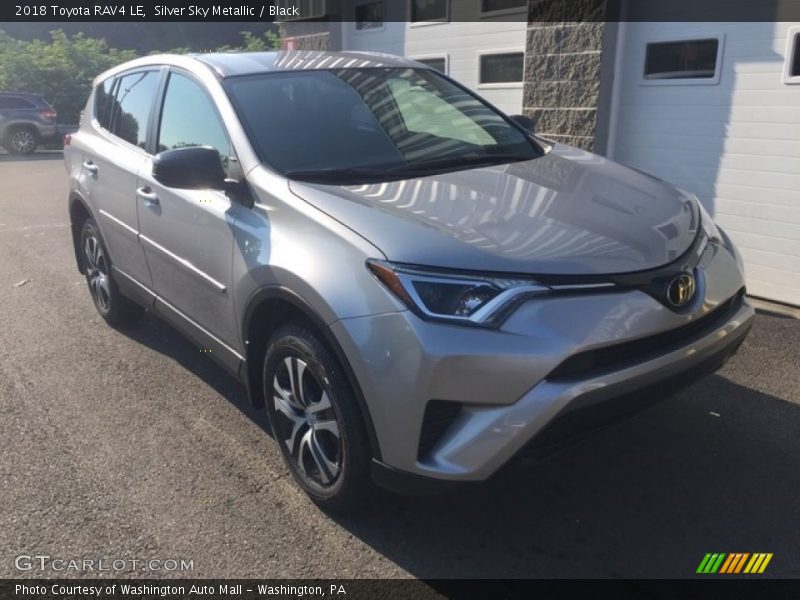 Silver Sky Metallic / Black 2018 Toyota RAV4 LE