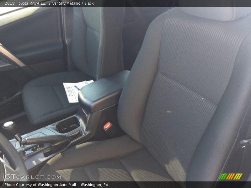 Silver Sky Metallic / Black 2018 Toyota RAV4 LE