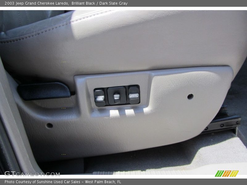 Brilliant Black / Dark Slate Gray 2003 Jeep Grand Cherokee Laredo