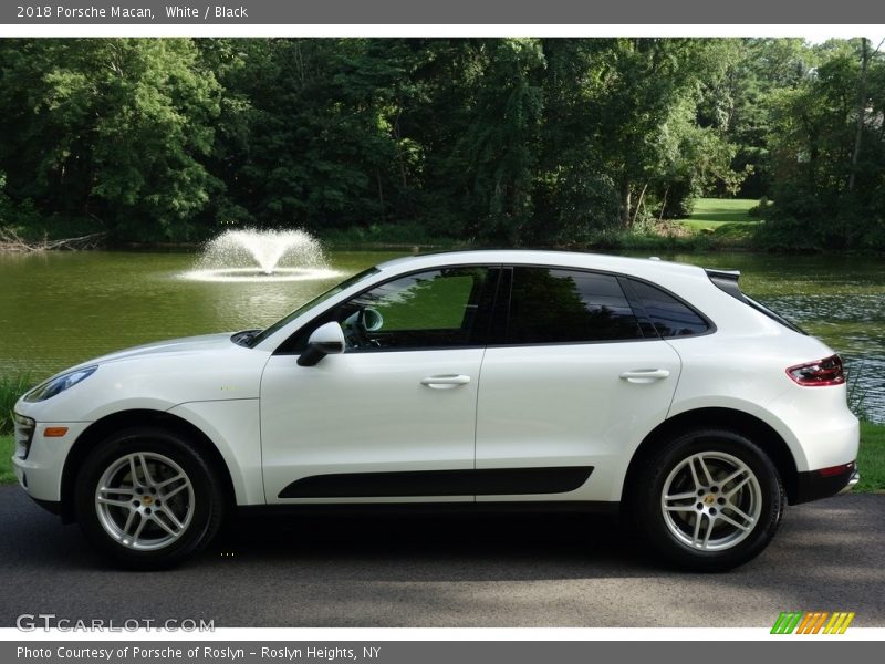 White / Black 2018 Porsche Macan