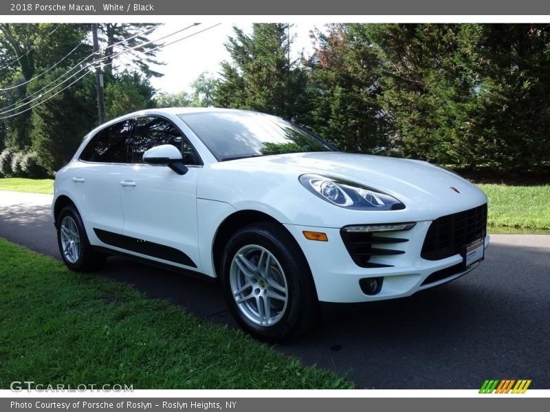 White / Black 2018 Porsche Macan