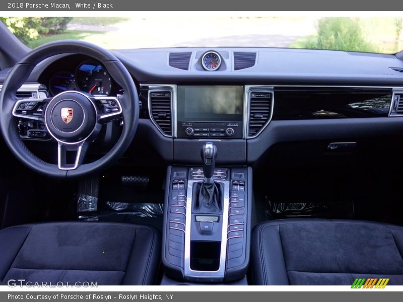 White / Black 2018 Porsche Macan