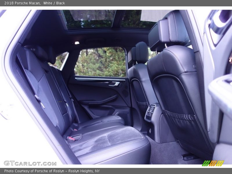 White / Black 2018 Porsche Macan