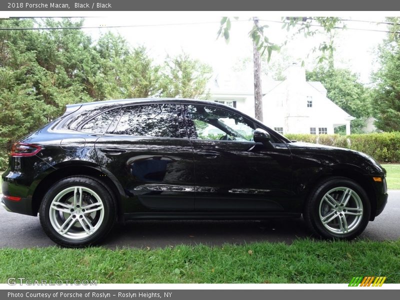 Black / Black 2018 Porsche Macan