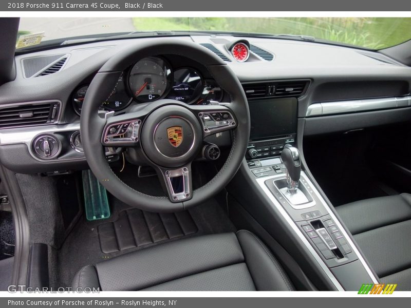 Dashboard of 2018 911 Carrera 4S Coupe