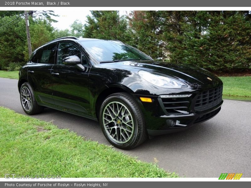 Black / Black 2018 Porsche Macan