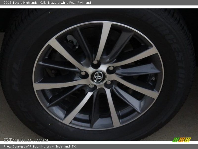 Blizzard White Pearl / Almond 2018 Toyota Highlander XLE
