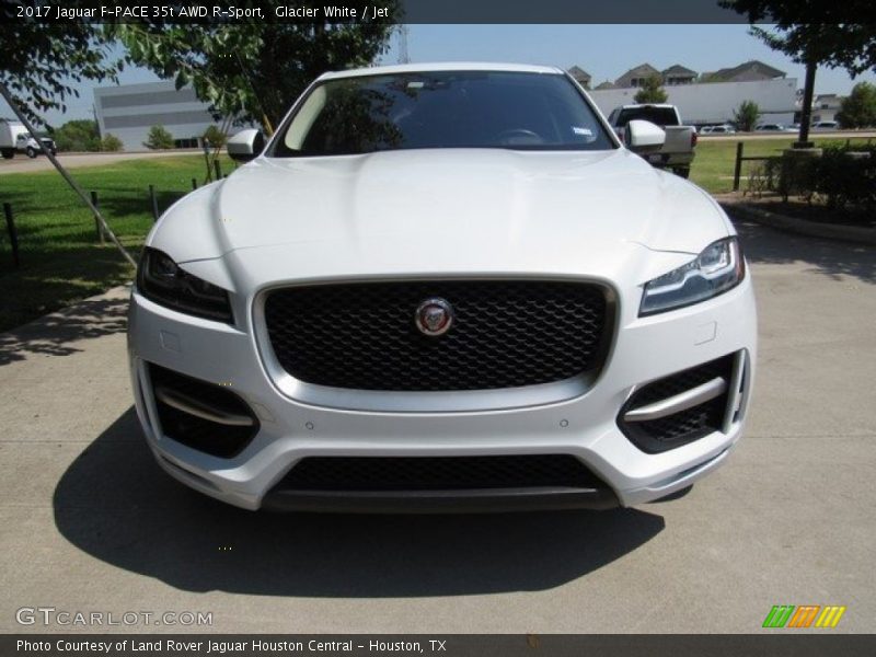 Glacier White / Jet 2017 Jaguar F-PACE 35t AWD R-Sport