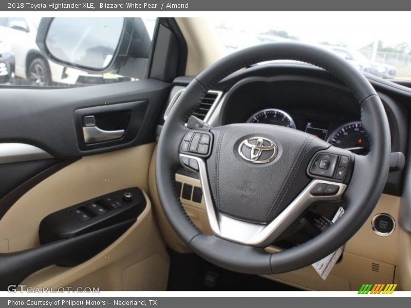 Blizzard White Pearl / Almond 2018 Toyota Highlander XLE