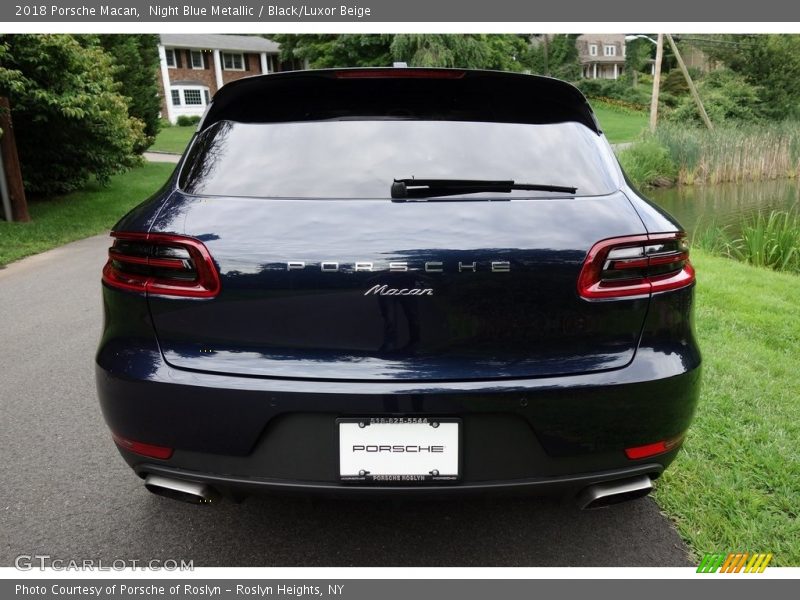 Night Blue Metallic / Black/Luxor Beige 2018 Porsche Macan