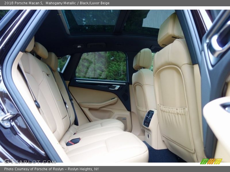 Rear Seat of 2018 Macan S