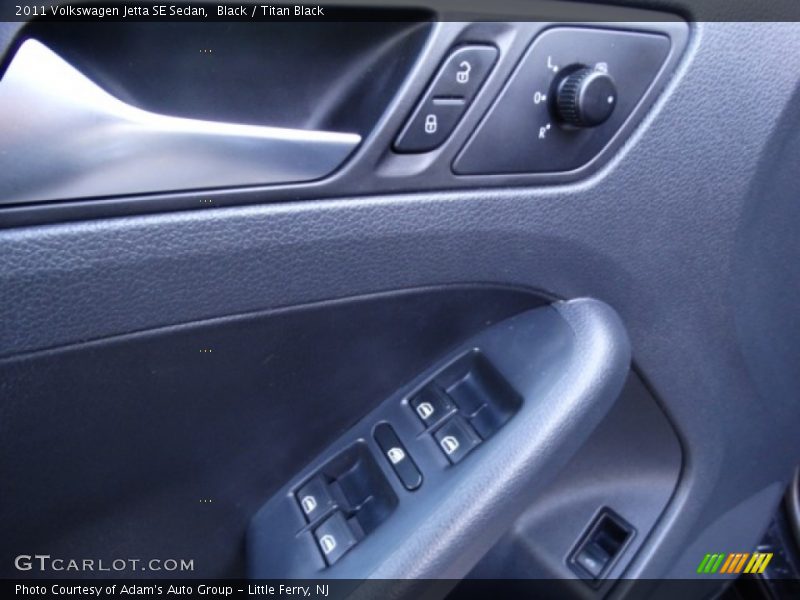 Black / Titan Black 2011 Volkswagen Jetta SE Sedan