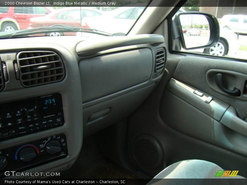 Indigo Blue Metallic / Medium Gray 2000 Chevrolet Blazer LS