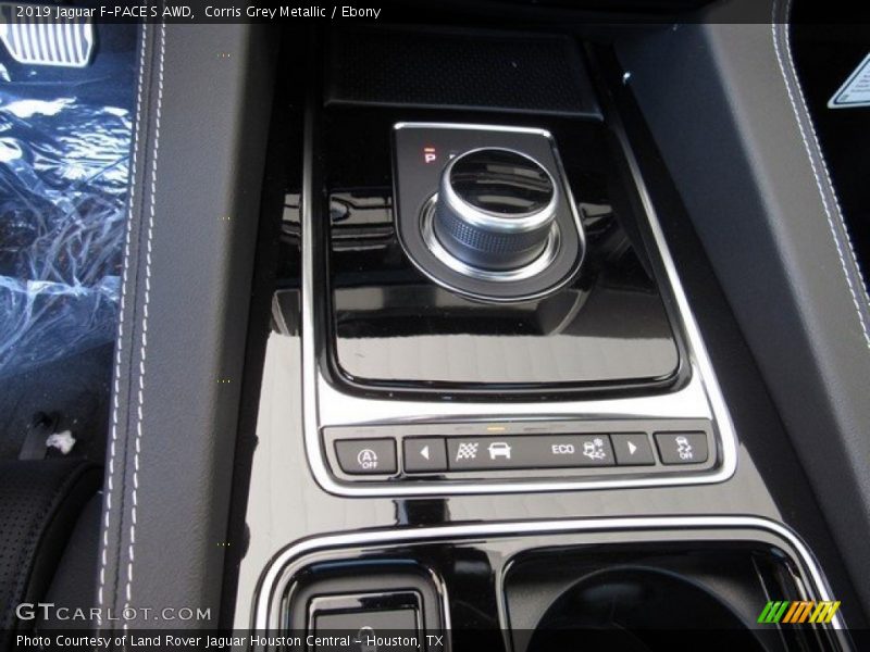  2019 F-PACE S AWD 8 Speed Automatic Shifter