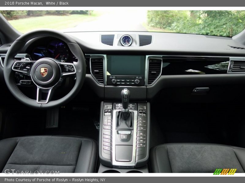 White / Black 2018 Porsche Macan
