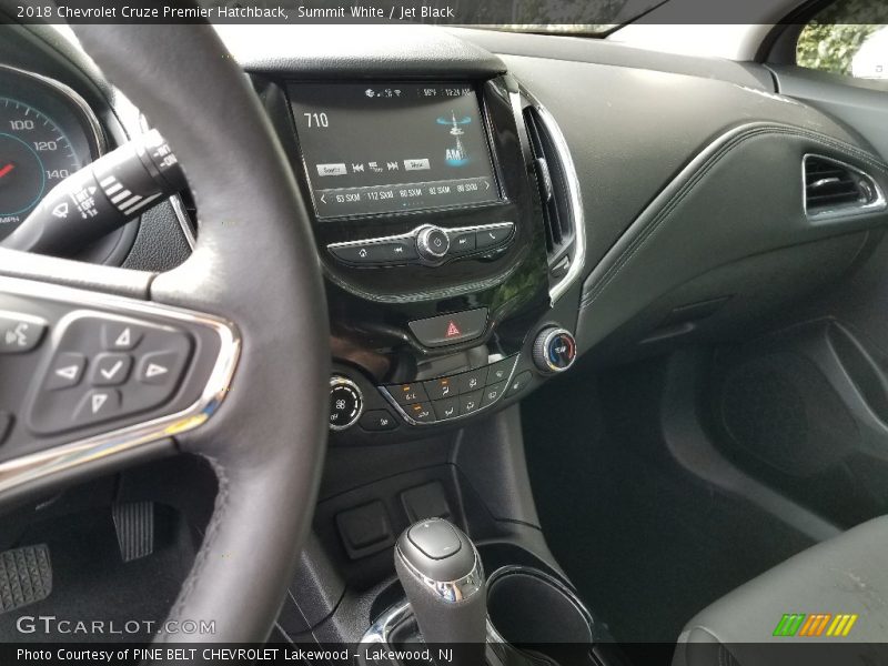 Summit White / Jet Black 2018 Chevrolet Cruze Premier Hatchback