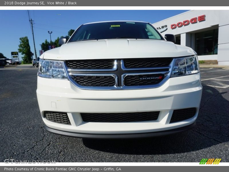 Vice White / Black 2018 Dodge Journey SE