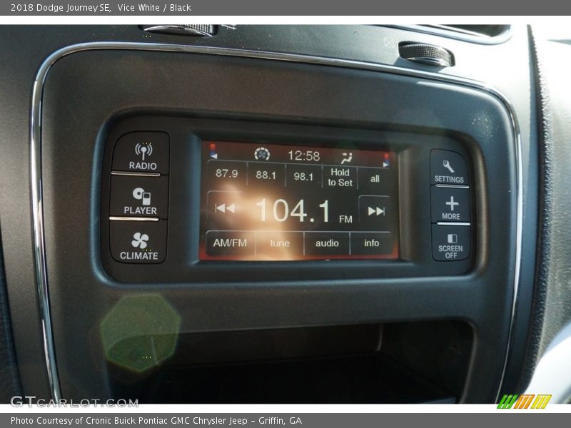 Vice White / Black 2018 Dodge Journey SE