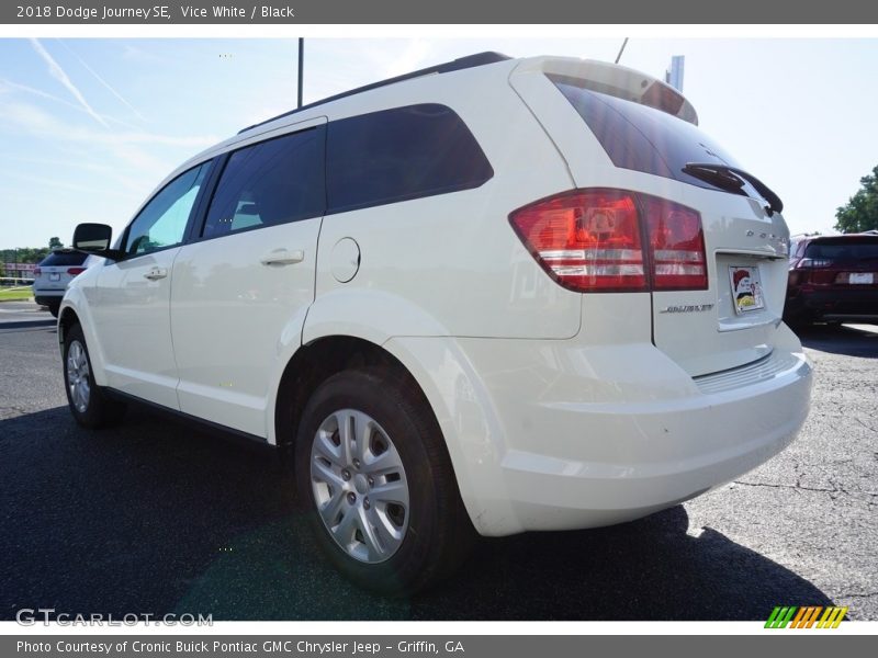 Vice White / Black 2018 Dodge Journey SE