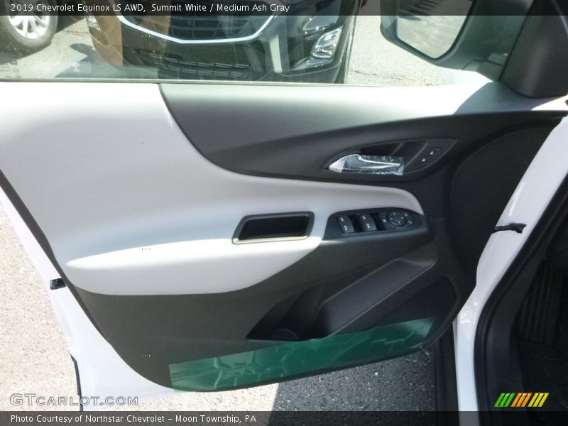 Summit White / Medium Ash Gray 2019 Chevrolet Equinox LS AWD
