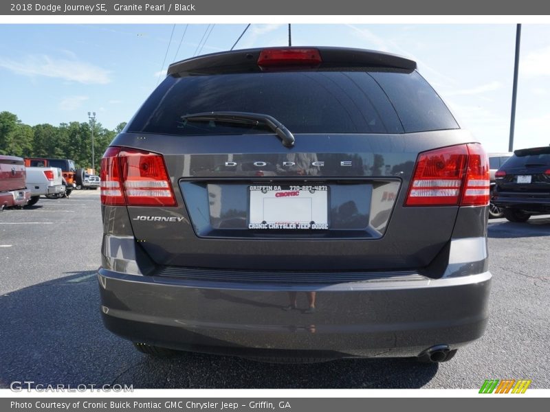 Granite Pearl / Black 2018 Dodge Journey SE