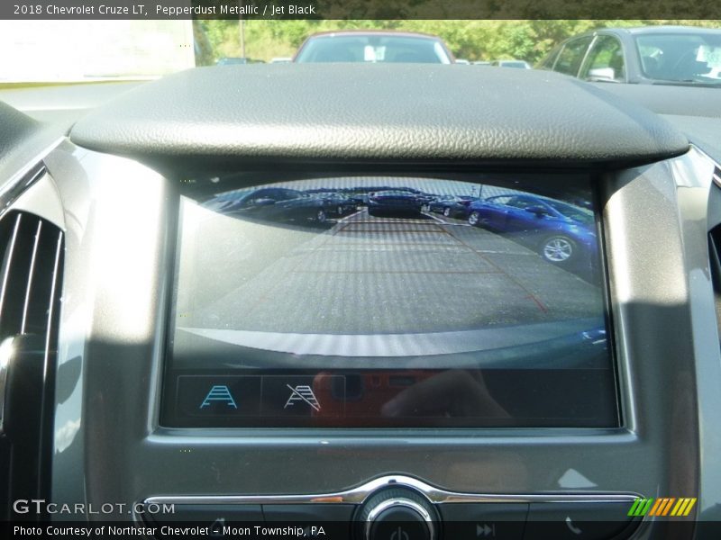 Pepperdust Metallic / Jet Black 2018 Chevrolet Cruze LT