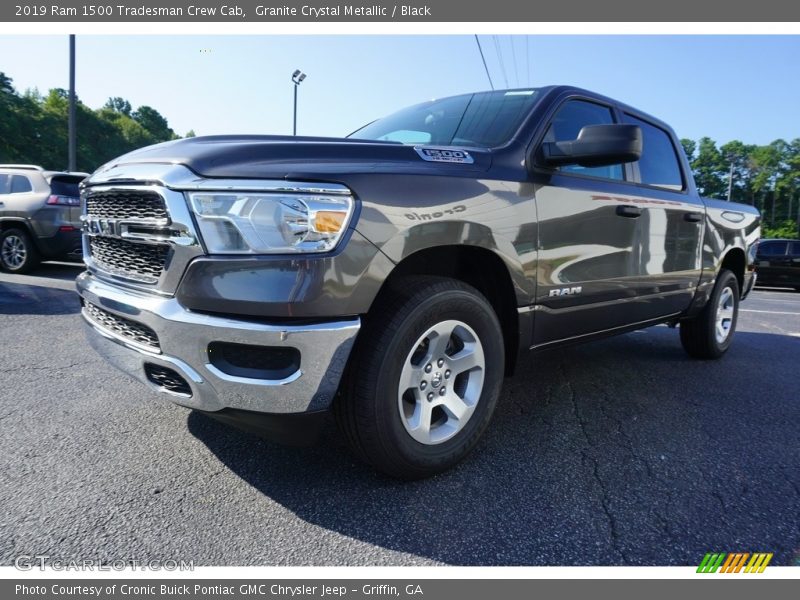 Granite Crystal Metallic / Black 2019 Ram 1500 Tradesman Crew Cab