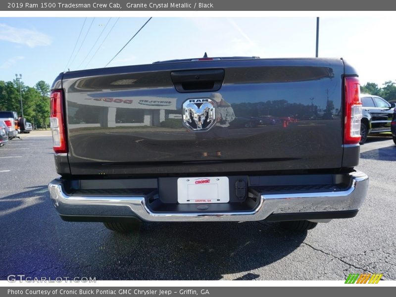 Granite Crystal Metallic / Black 2019 Ram 1500 Tradesman Crew Cab