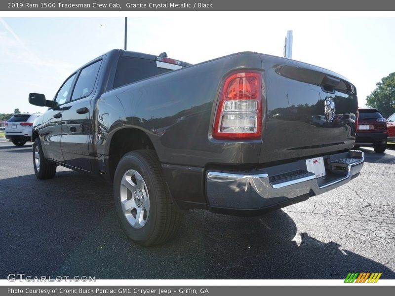 Granite Crystal Metallic / Black 2019 Ram 1500 Tradesman Crew Cab
