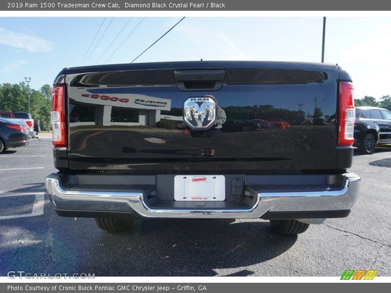 Diamond Black Crystal Pearl / Black 2019 Ram 1500 Tradesman Crew Cab