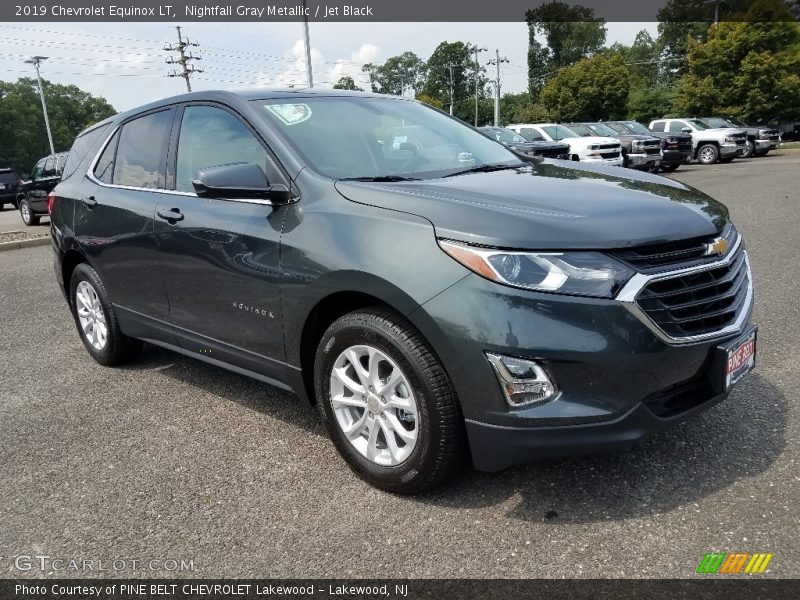 Front 3/4 View of 2019 Equinox LT