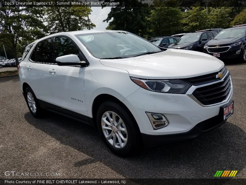 Summit White / Jet Black/Cinnamon 2019 Chevrolet Equinox LT
