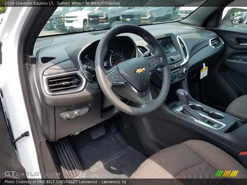 Summit White / Jet Black/Cinnamon 2019 Chevrolet Equinox LT