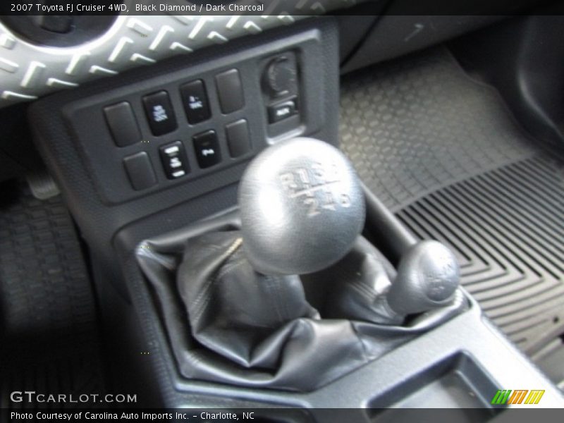Black Diamond / Dark Charcoal 2007 Toyota FJ Cruiser 4WD