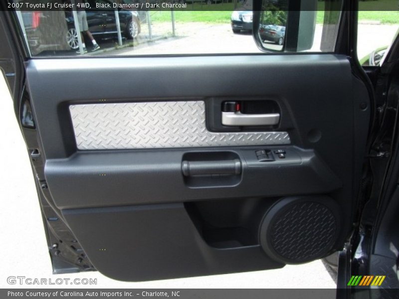 Black Diamond / Dark Charcoal 2007 Toyota FJ Cruiser 4WD