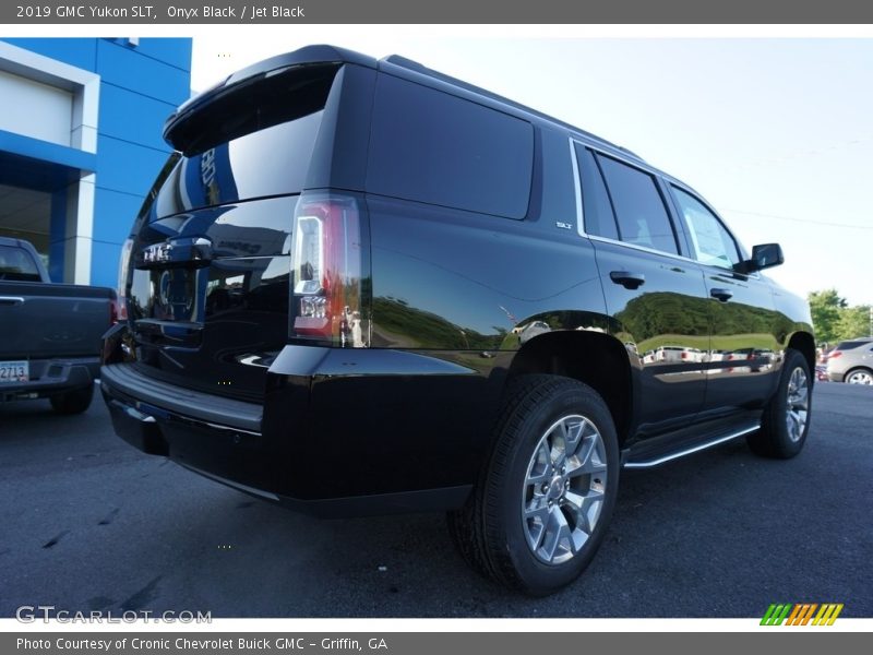 Onyx Black / Jet Black 2019 GMC Yukon SLT