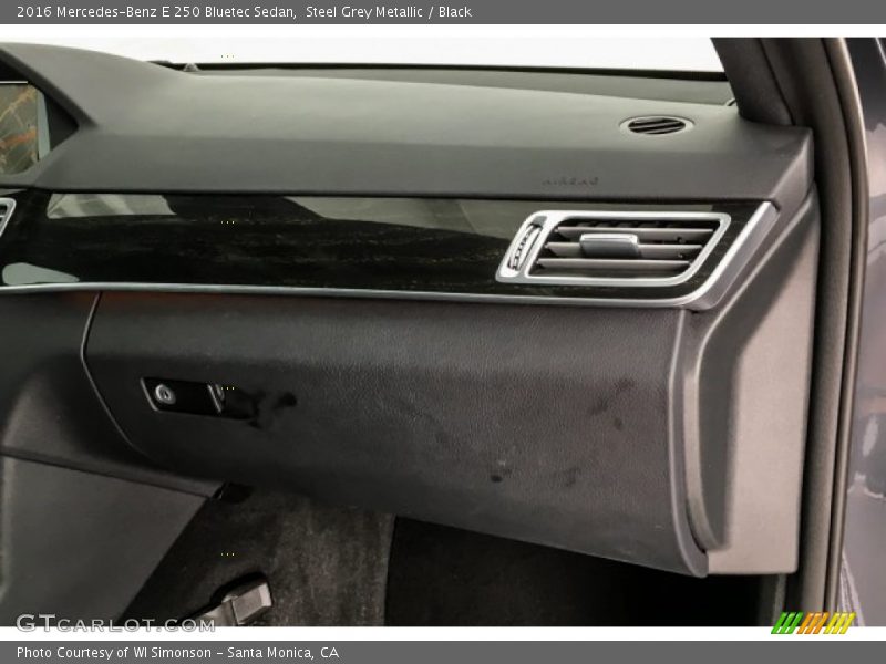 Steel Grey Metallic / Black 2016 Mercedes-Benz E 250 Bluetec Sedan