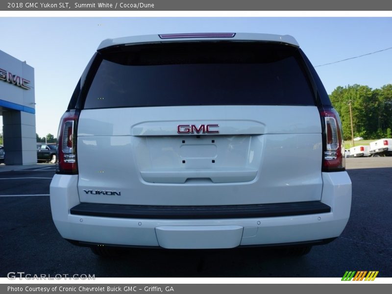 Summit White / Cocoa/Dune 2018 GMC Yukon SLT
