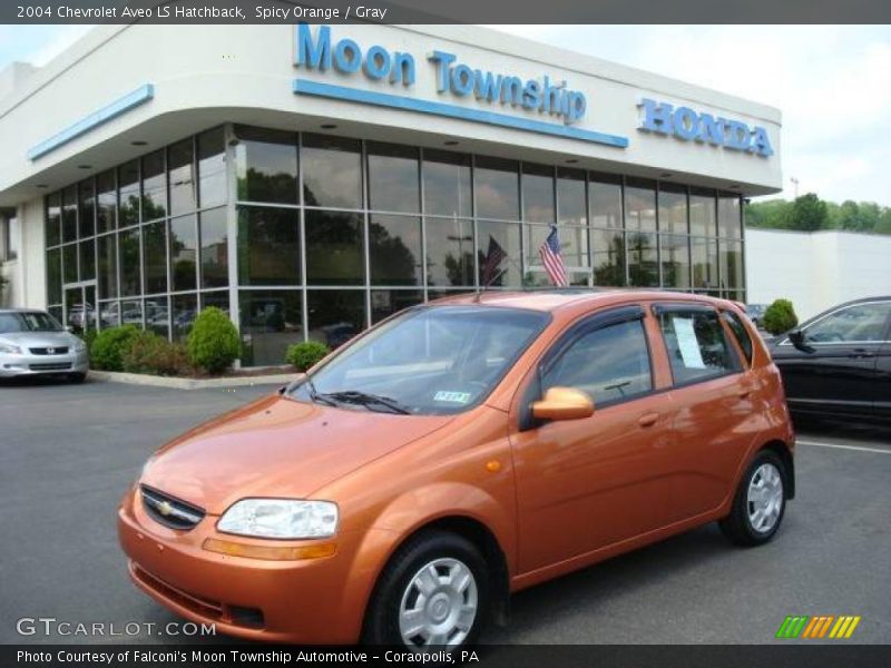 Spicy Orange / Gray 2004 Chevrolet Aveo LS Hatchback